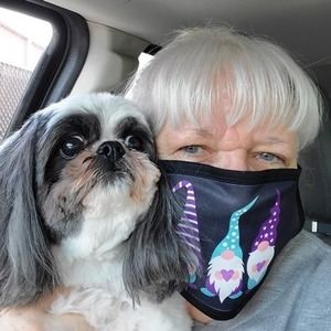 Meet your Posher, Linda